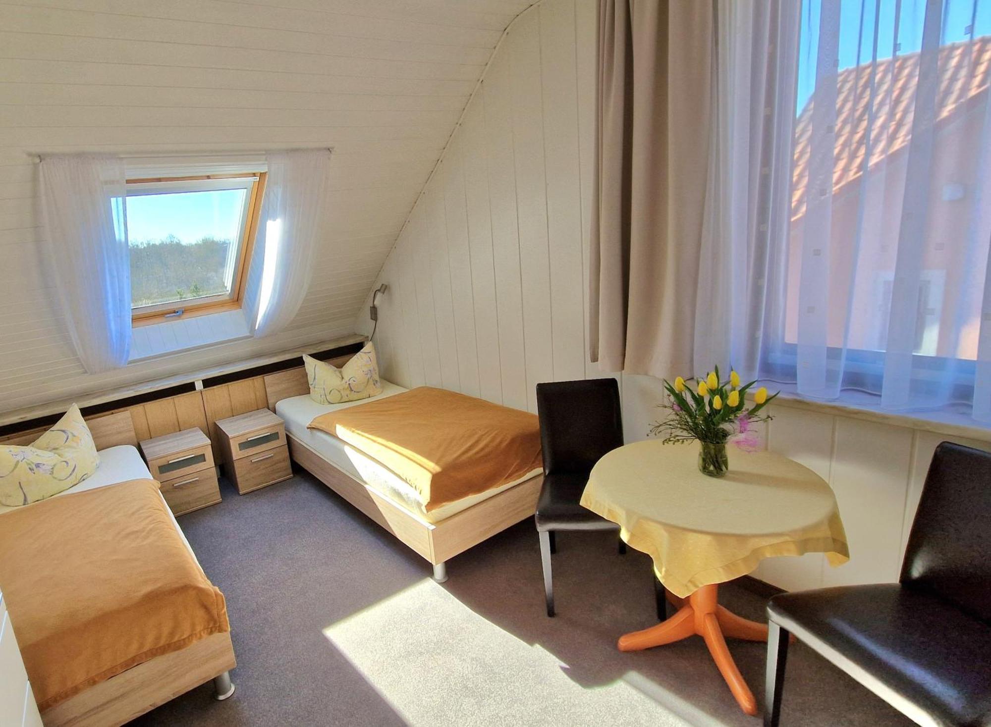 Pension Am Kirschberg Weimar  Exterior photo